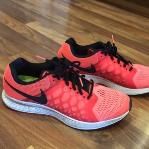 Nike Women’s Zoom Pegasus 31 Running Shoe